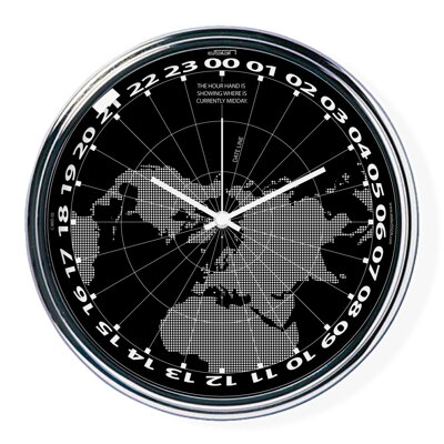 Čierne hodiny s chodom 24h ukazujúce na mape, kde je práve poludnie | atelierDSGN