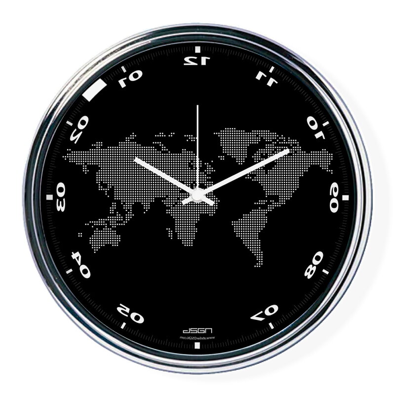 Černé svisle obrácené hodiny s mapou (32 cm) Černé svisle obrácené hodiny s mapou (32 cm)